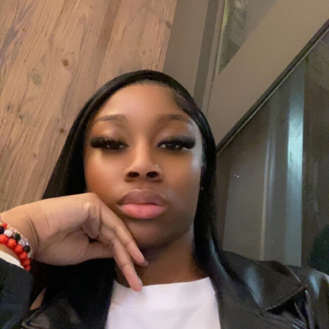 Babysitter in L'Haÿ-les-Roses: Përle