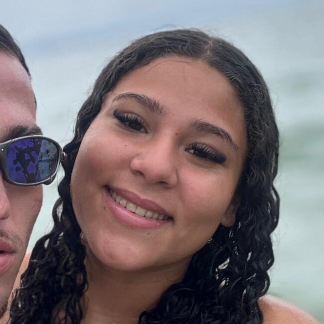 Babysitter in Camboriú: Yasmim