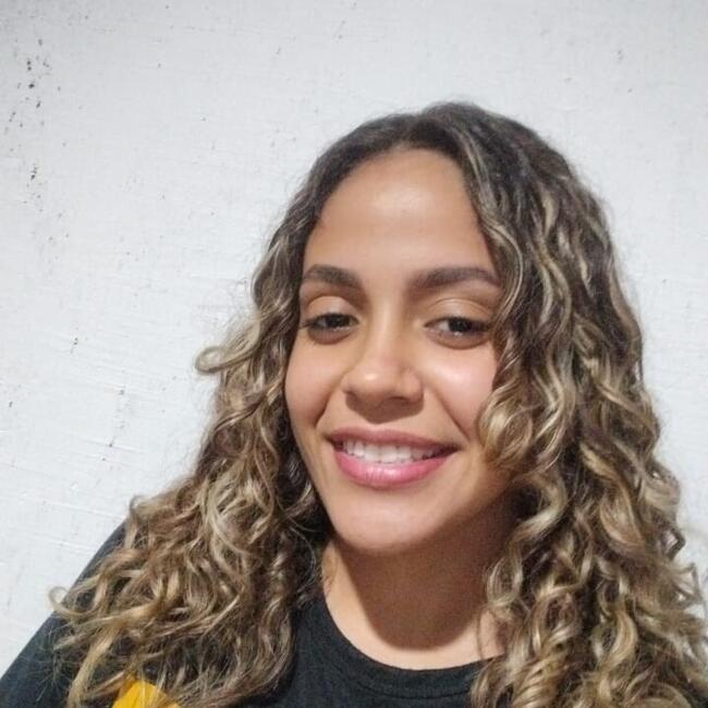 Babysitter in Trindade: Jhullya