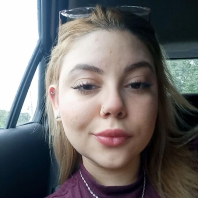 Babysitter in Bertioga: Lígia