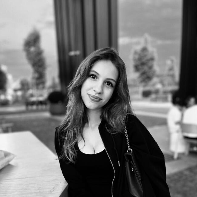 Babysitter in Suceava: Irina