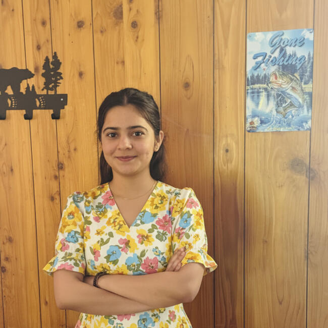 Babysitter in Fresno: Simran