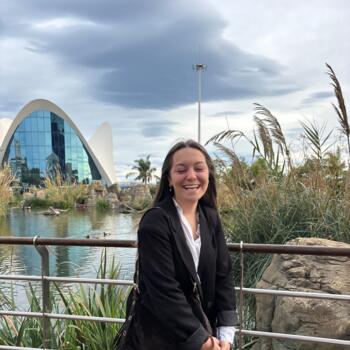 Babysitter in Valencia: Laura