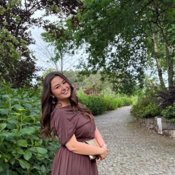 Babysitter in Covilha: Laura