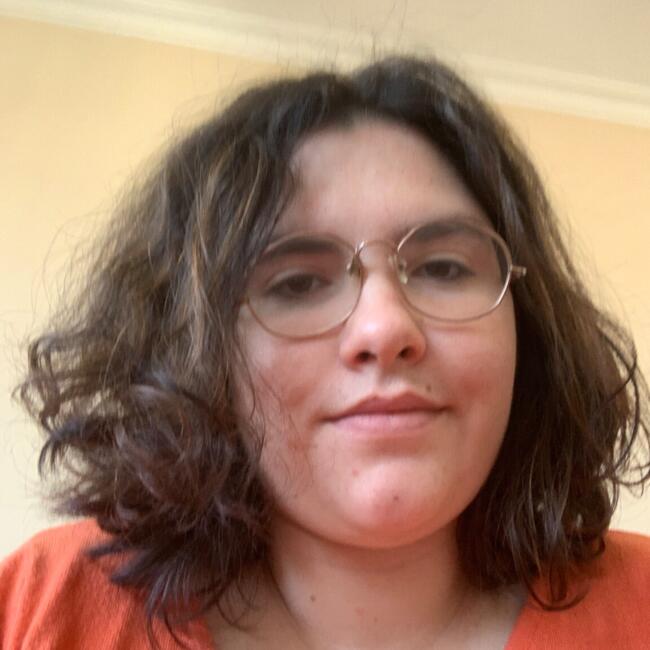 Babysitter in Saint-Brieuc: Alyssa