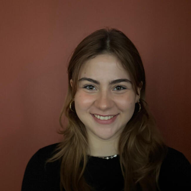 Babysitter in Paris: Stella