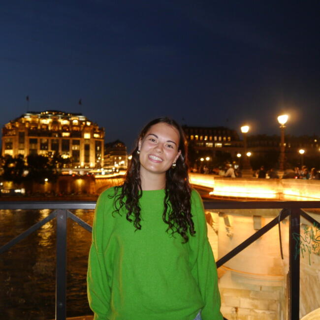 Babysitter in Sint-Amands: Susanne