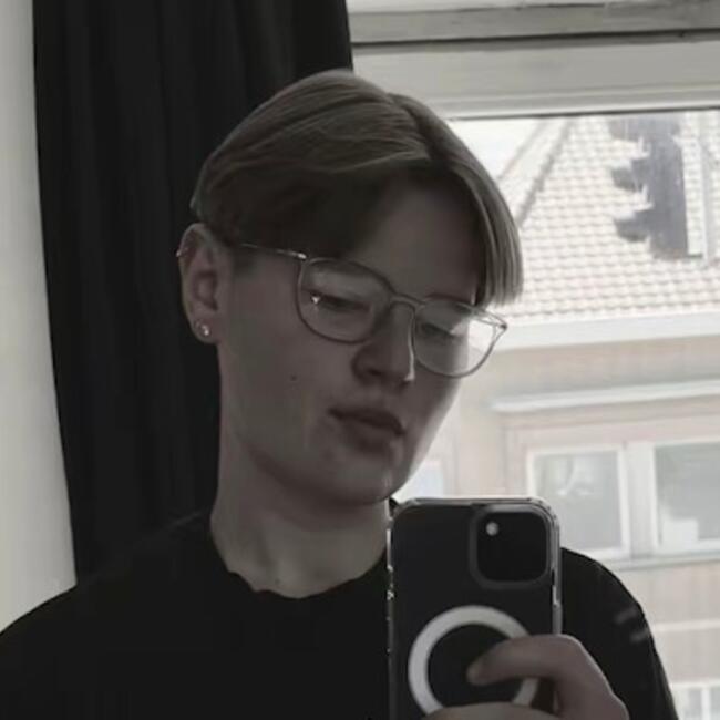 Babysitter in Bredene: Steffy