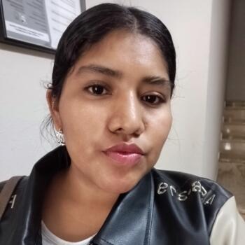 Babysitter in Barcelona: Lizet