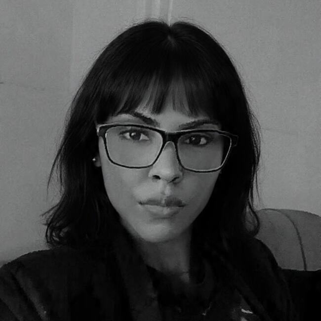 Babysitter in Recife: Adrielle