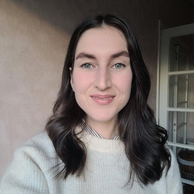 Barnvakt i Esbo: Aliina