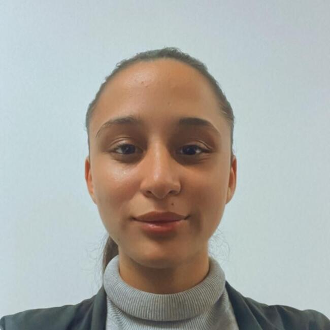 Niñera en Quilmes: Julieta