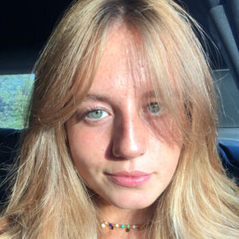 Babysitter in Issy-les-Moulineaux: Manon