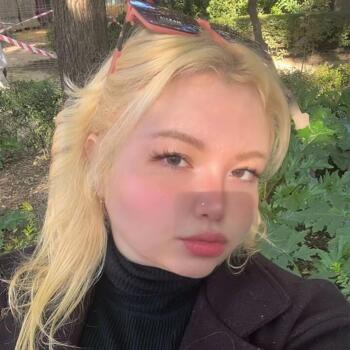 Babysitter in Seville: Aylen violeta