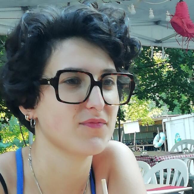 Babysitter in Rouen: Iris