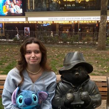 Babysitter in Uriménil: Chloé