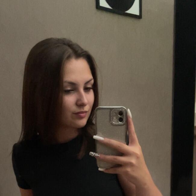 Babysitter in Hélécine: Ely