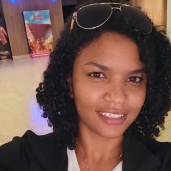 Babysitter in Belo Horizonte: Raika Gomes
