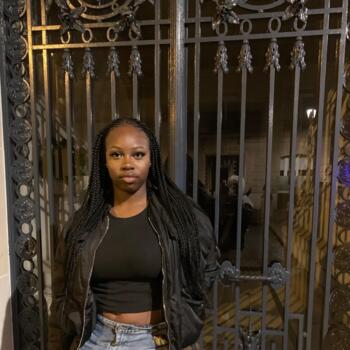 Baby-sitter in Paris: Divine