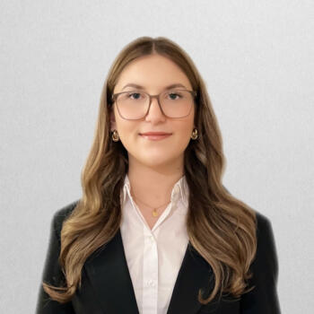 Babysitter in Adliswil: Shania