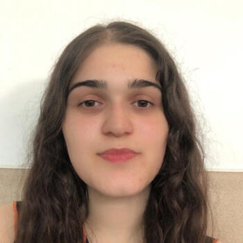 Babysitter in Viseu: Inês