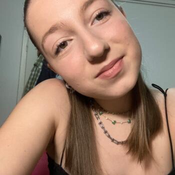 Babysitter in Kalamaria: Σάρα