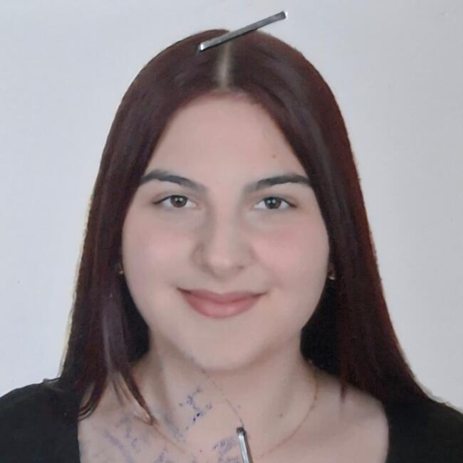 Babysitter στην περιοχή Κορωπί: Ιωάννα