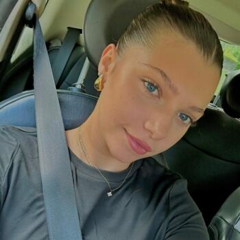 Babysitter in Toulouse: Ariane