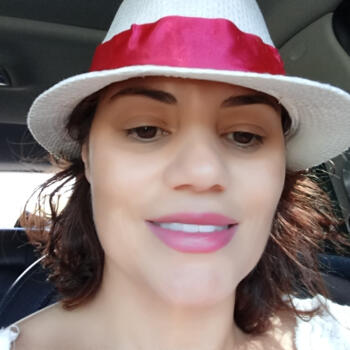 Babysitter São José (São José): Renata