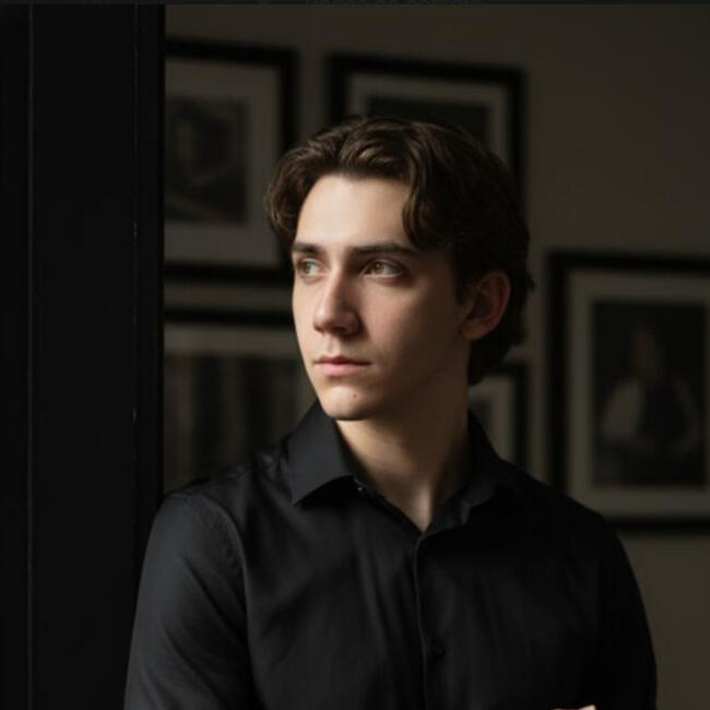 Babysitting job in Campinas: Alejandro