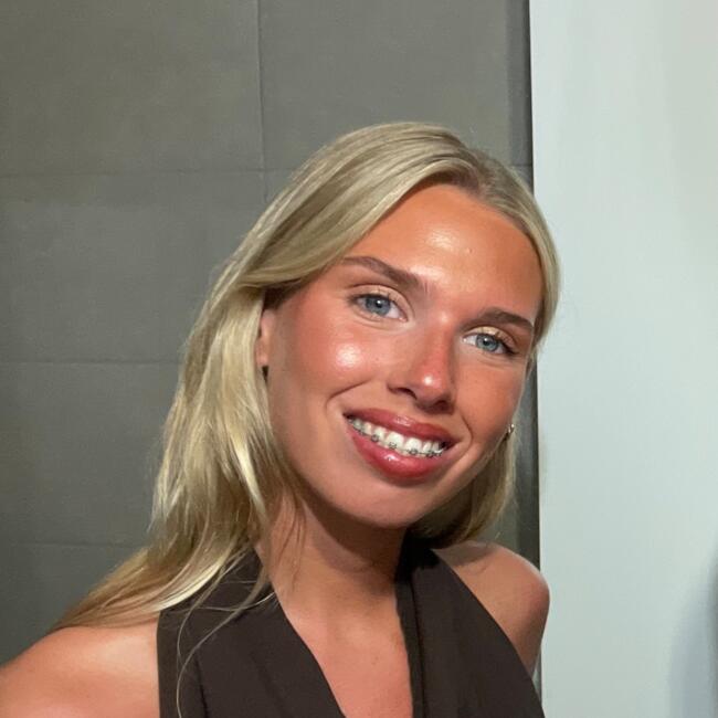 Niñera en Tomares: Marta