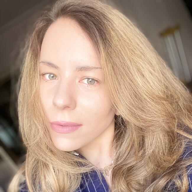 Bebisiterka u Beograd: Lara