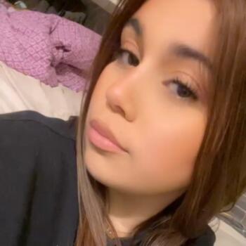 Babysitter in Saint-Nicolas: Zara