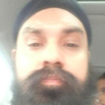 Babysitting job in Greater Noida: babysitting job Kamaldeep