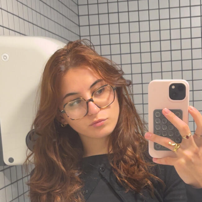 Babysitter in Aix-en-Provence: Emma