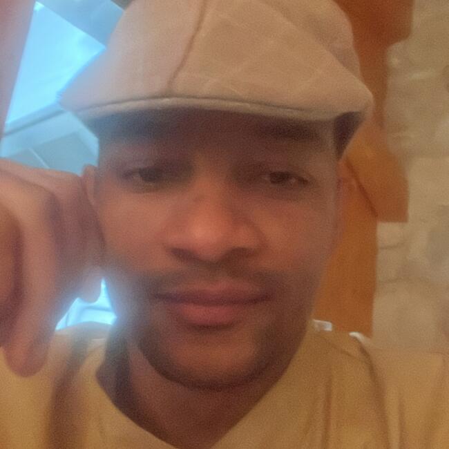 Trabalho de babysitting em Marinha Grande: Carlos