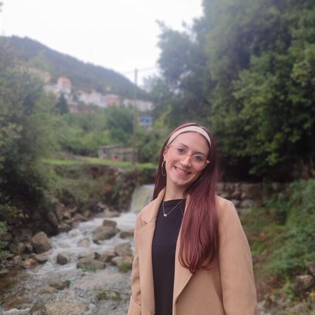 Ama em Fundão: Carolina