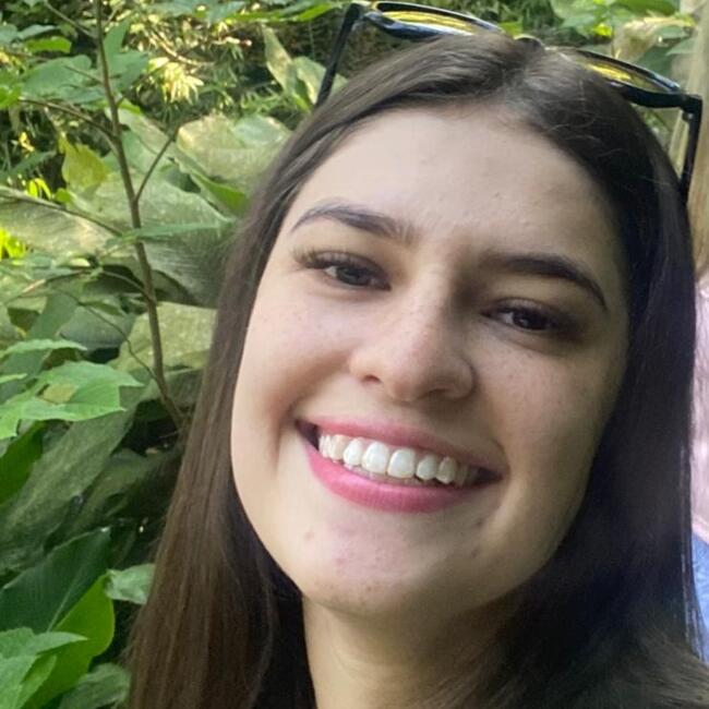 Babysitter in Florianópolis: Mell