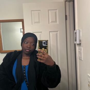 Babysitter Montreal: Zeynabou