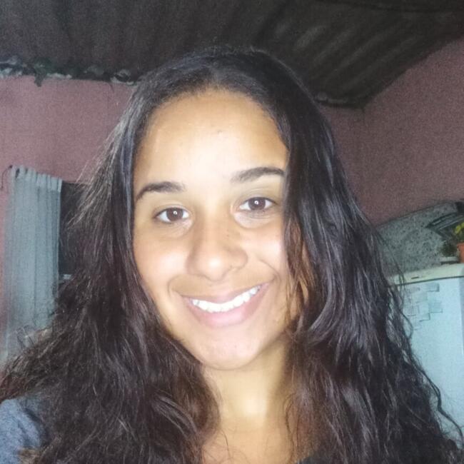 Babysitter in São Vicente: Kethelyn