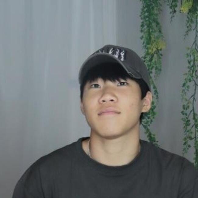 Babysitter in Seoul: 현진