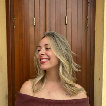 Babysitter a Curtatone: Aline Capra Garbin