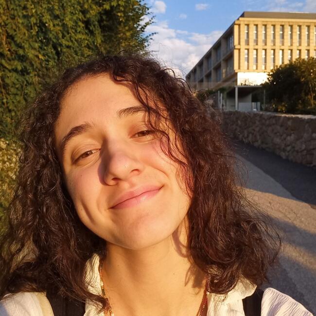 Babysitter a Rossano Veneto: Ester