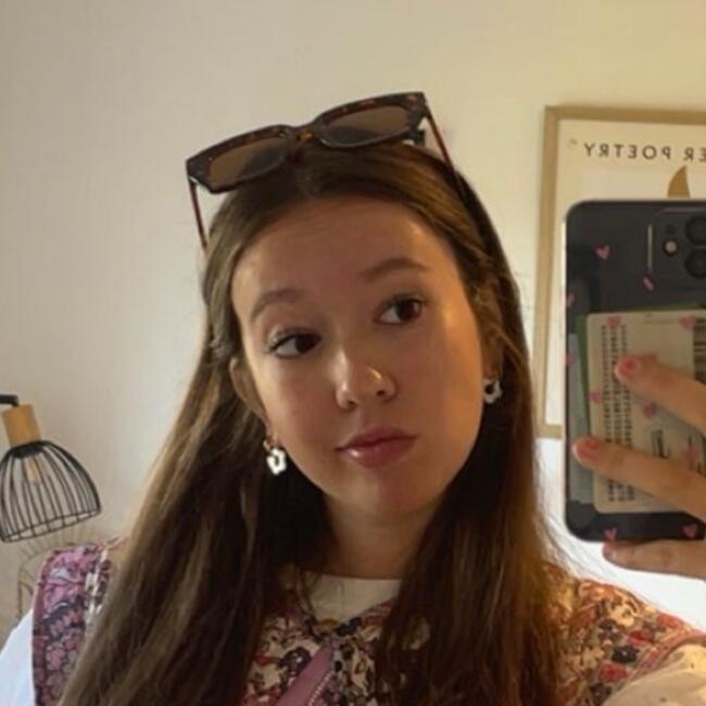 Babysitter in Sint-Job-in-'t-Goor: Isalie