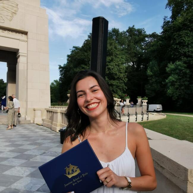 Babysitter in Nice: Juliette V