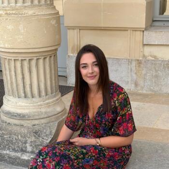 Baby-sitter Pringy (Île-de-France): Neila