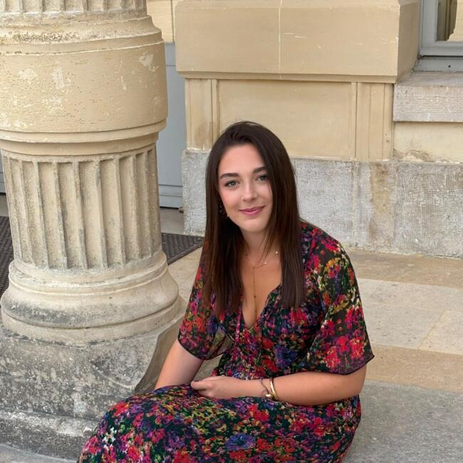 Babysitter in Pringy (Île-de-France): Neila
