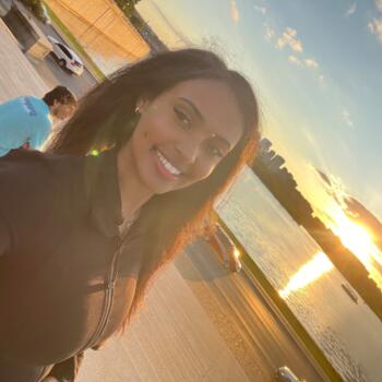 Babysitter in Auckland: Merry