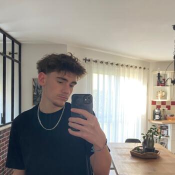 Babysitter in Niort: Sam