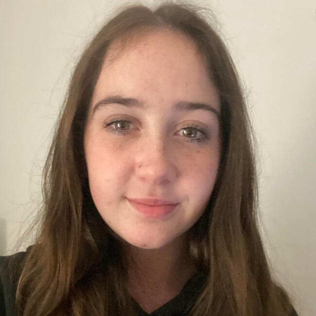 Babysitter in Frankston East: Shyla